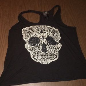 Skull tank